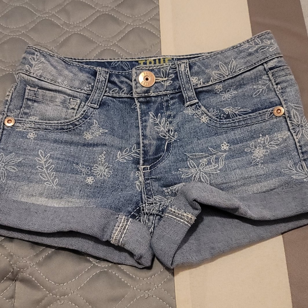 Girls True Craft denim shorts